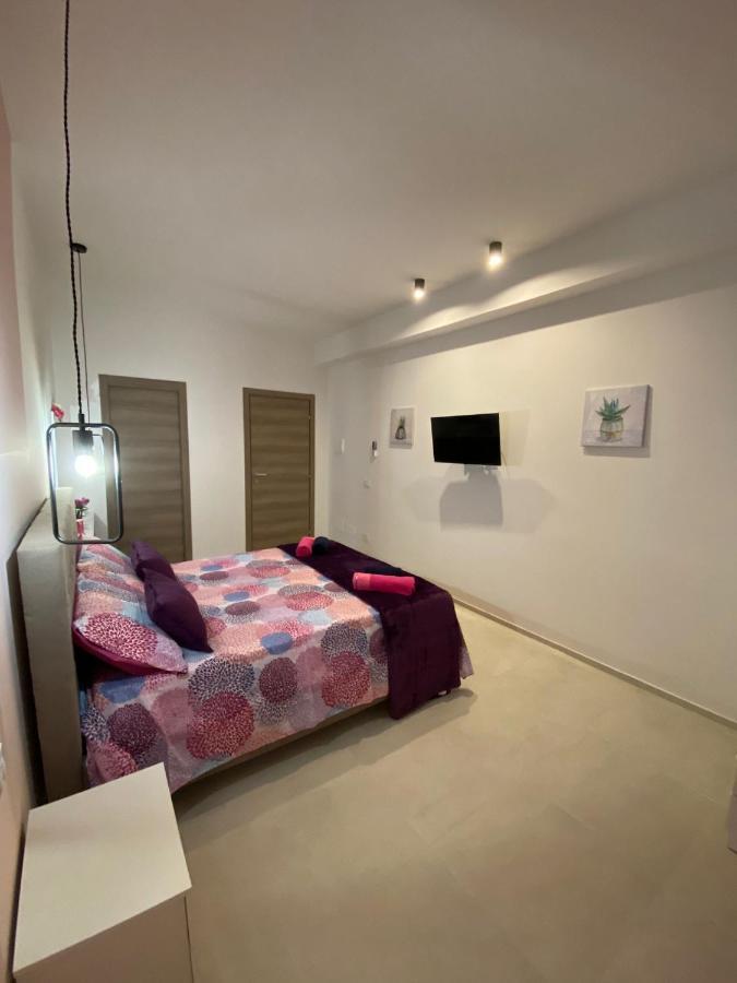 Viole Di Mare Guest House San Leone Esterno foto