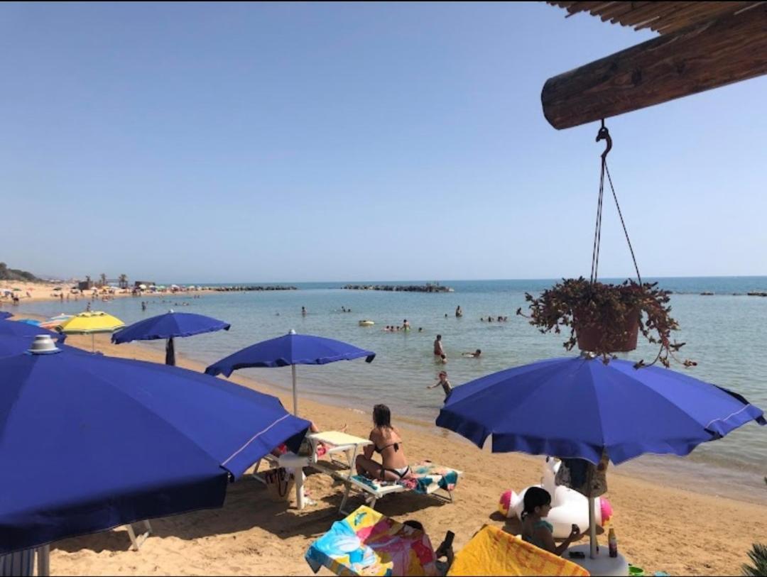 Viole Di Mare Guest House San Leone Esterno foto